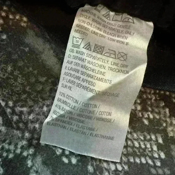 Isaac Mizrahi Live! Tall 24/7 Stretch Ankle Pants Size 14 Tall TWO PAIR Snake - Picture 13 of 16